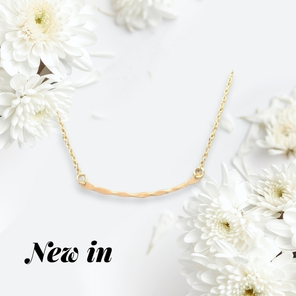 DAINTY Gold Plated Very Fine Necklace - Picture 3 of 5